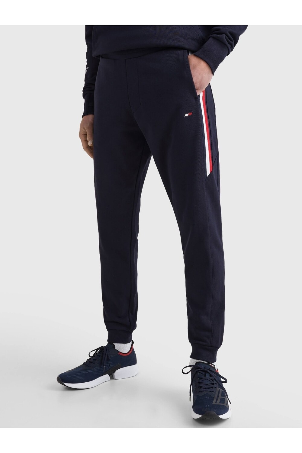 

Спортивный костюм Tommy Hilfiger