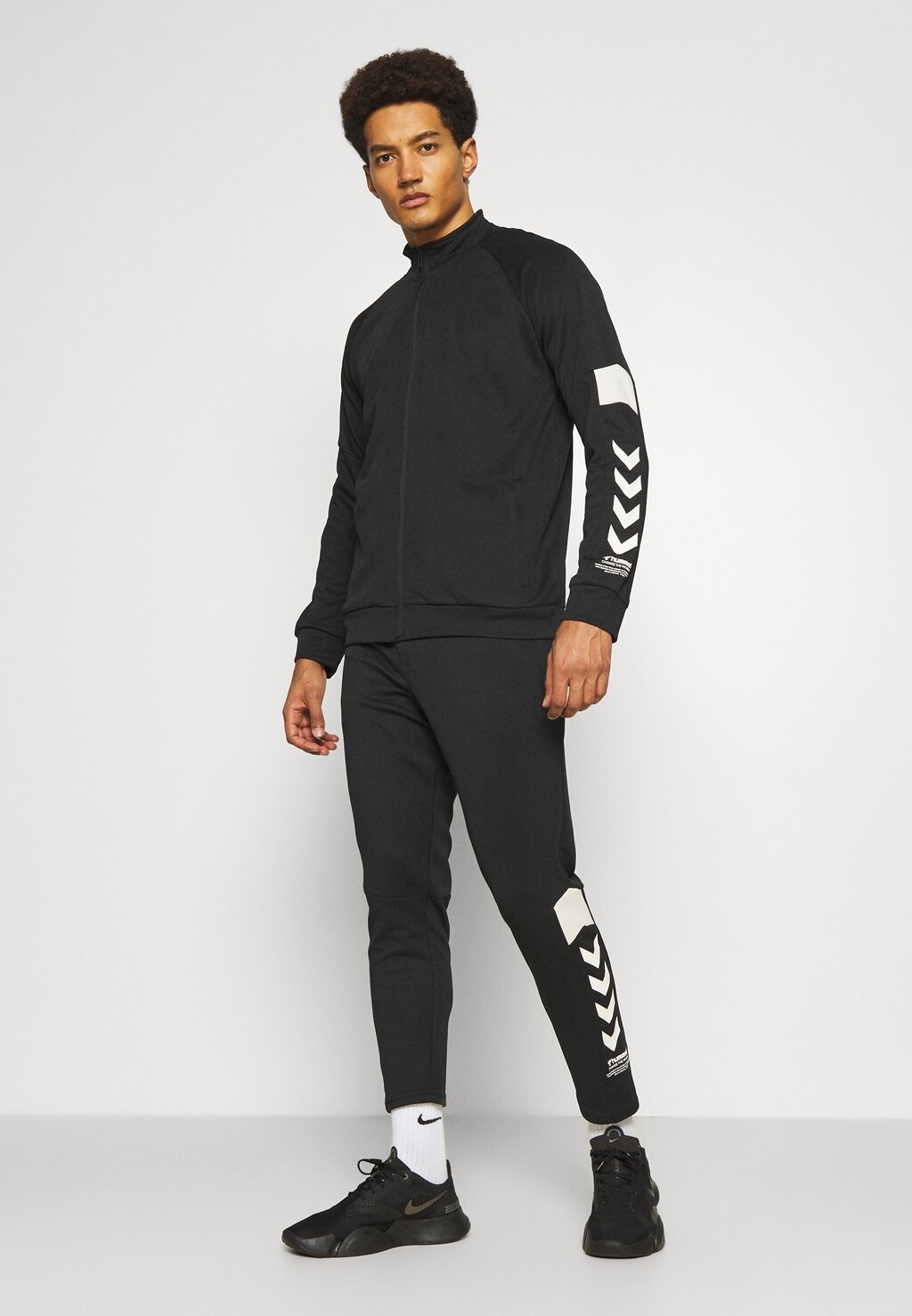 

Спортивный костюм HMLALEC SPORTSUIT Hummel, цвет black