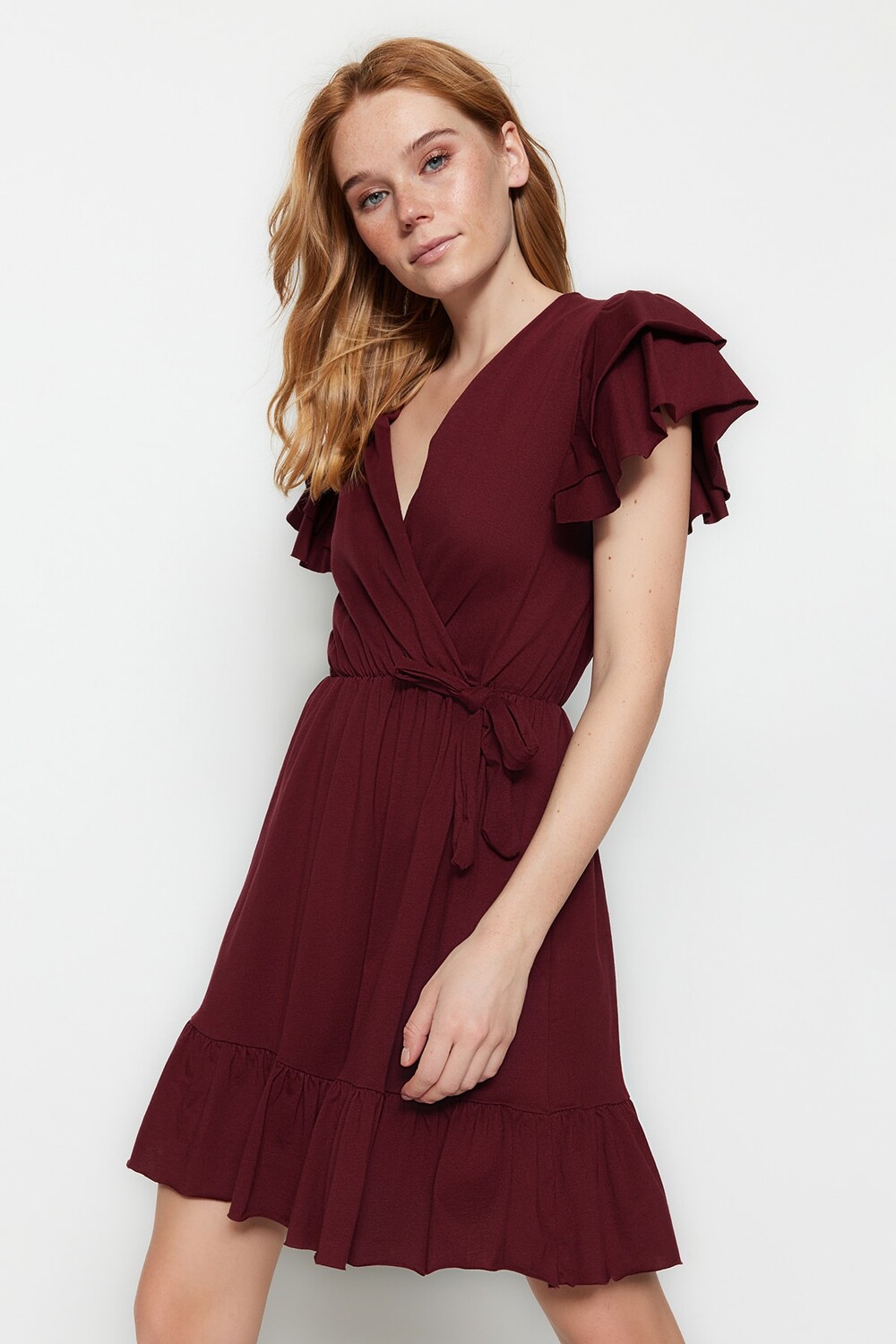 

Платье Trendyol мини трикотажное, бордовый