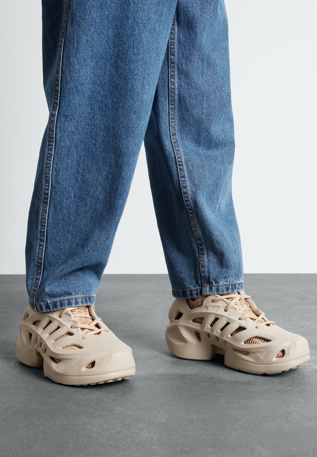 

Низкие кроссовки Adifom Climacool adidas Originals, цвет beige/magic beige
