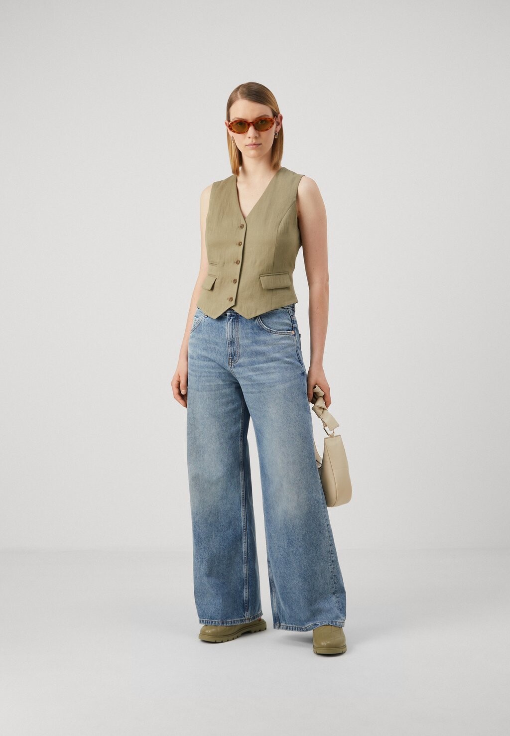 

Жилет DKNY, легкая усталость Vest