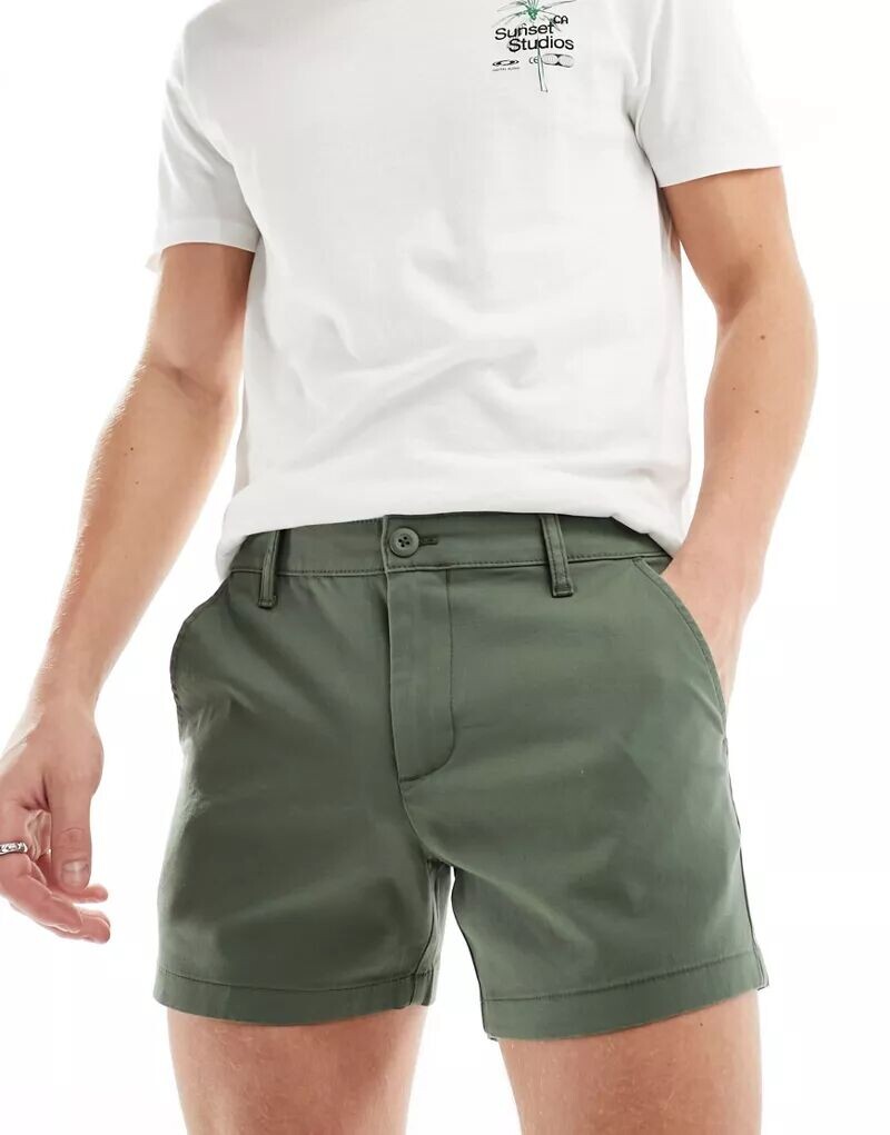 

Укороченные шорты чиносы цвета хаки скинни ASOS Design