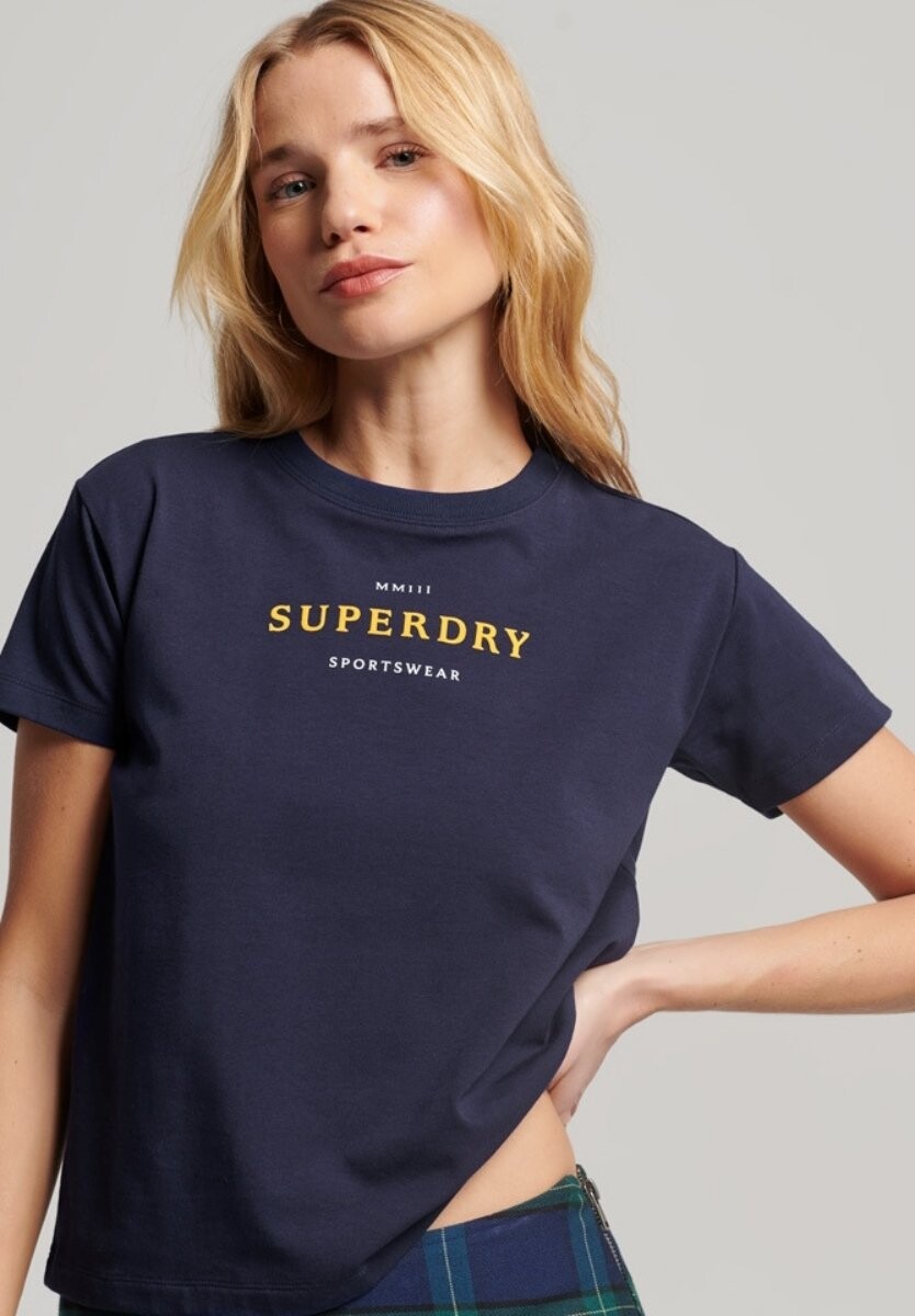 

Футболка с принтом Superdry