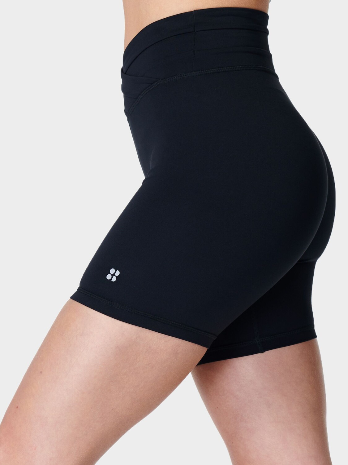 

Шорты на весь день с запахом на талии Sweaty Betty, 6 дюймов, черные