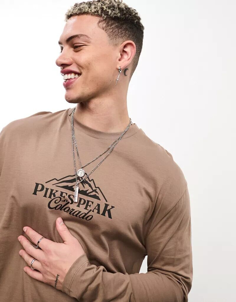 

Коричневая рубашка с длинными рукавами ASOS свободного кроя и уличным принтом спереди
