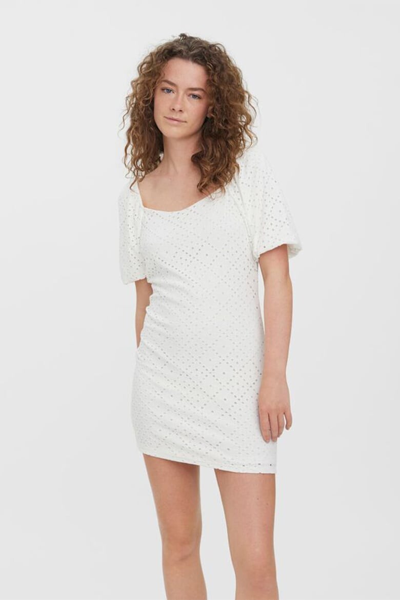 

Короткое облегающее платье Tassa из кружева Сан-Галло Vero Moda, белый