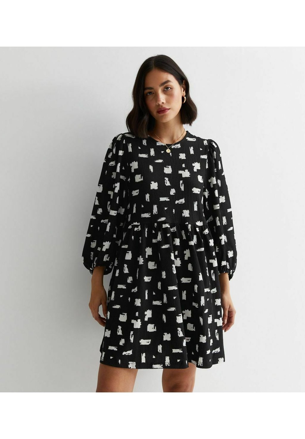 цена Платье из джерси Abstract Crinkle New Look, цвет black pattern