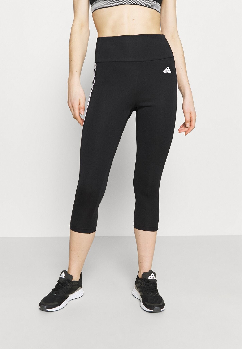 

Шорты 3/4 Adidas, черно-белый