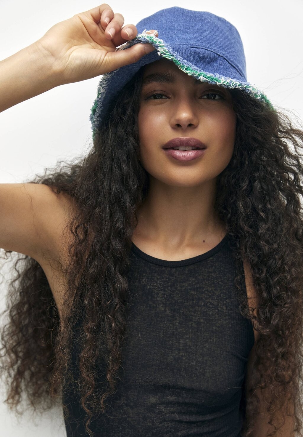 

Шляпа PULL&BEAR, синий