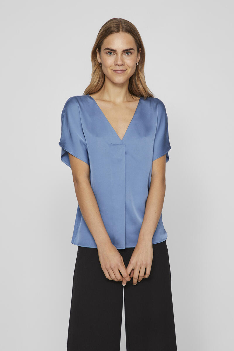 Атласная блузка с короткими рукавами Vila, синий синяя блузка в мелкую клетку с v образным вырезом и пуговицами спереди the frolic