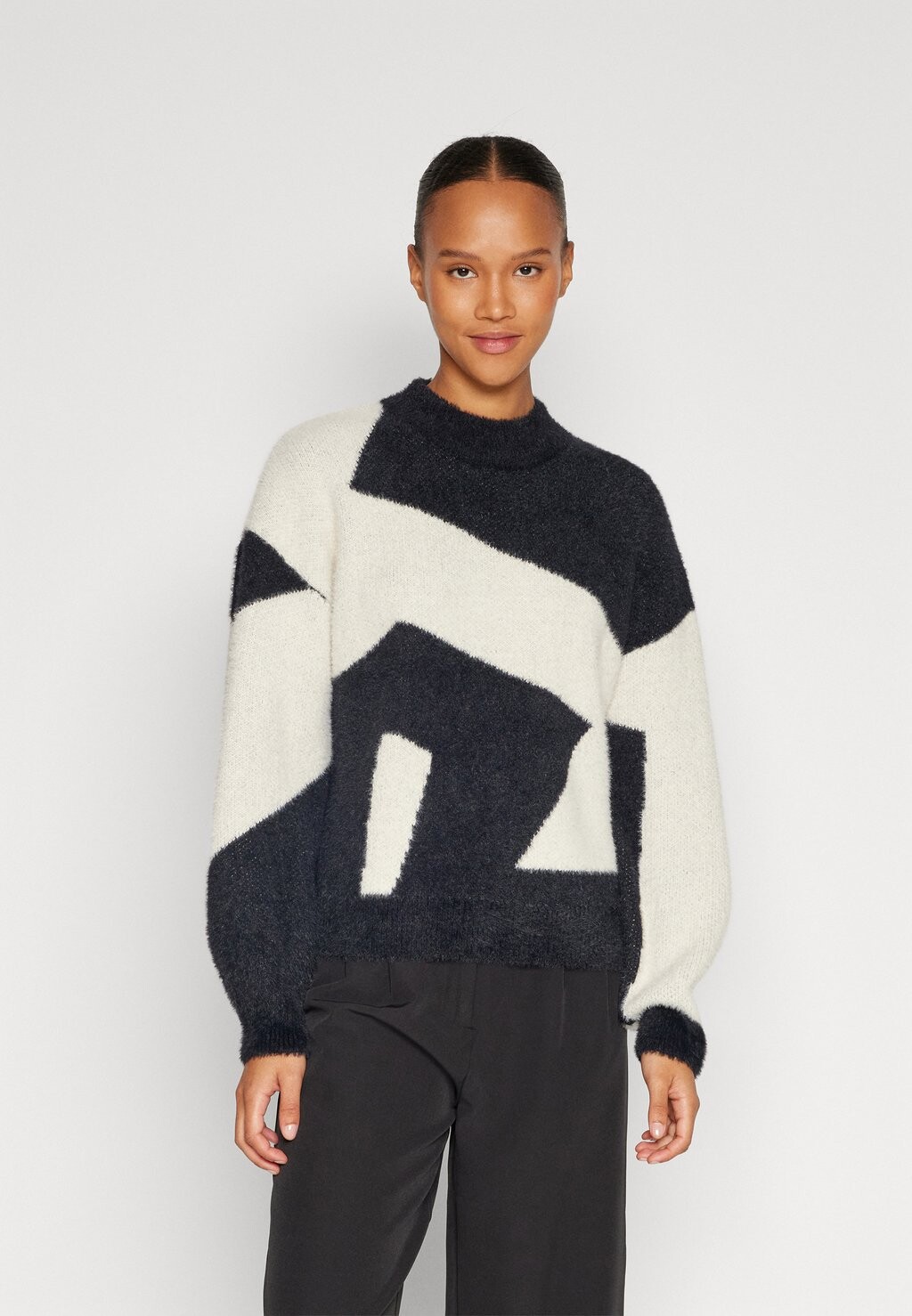 

Свитшот VILA VIGRACE HIGH NECK, черный