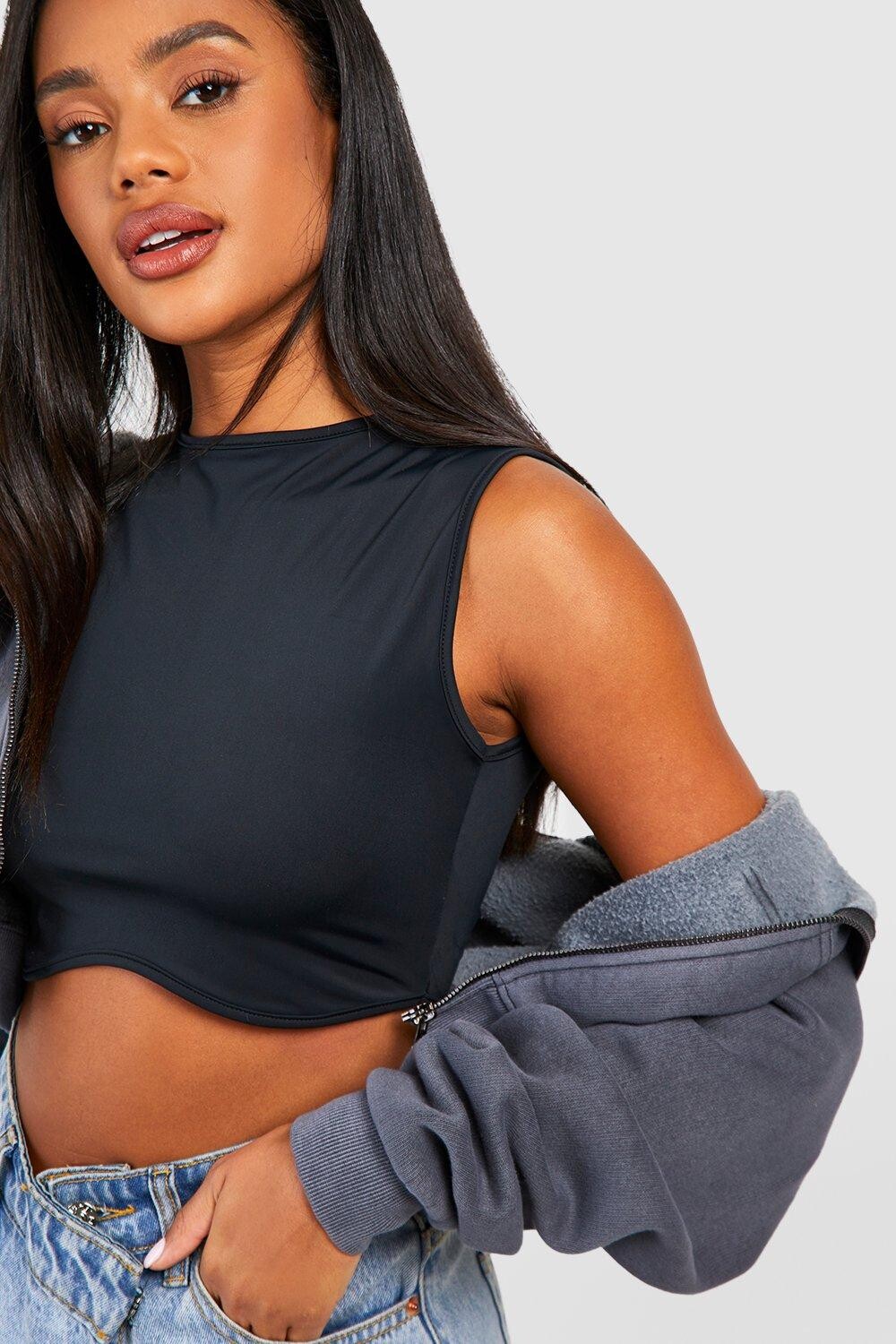 

Укороченный топ премиум матовый объединенный с изогнутым номом Boohoo, черный