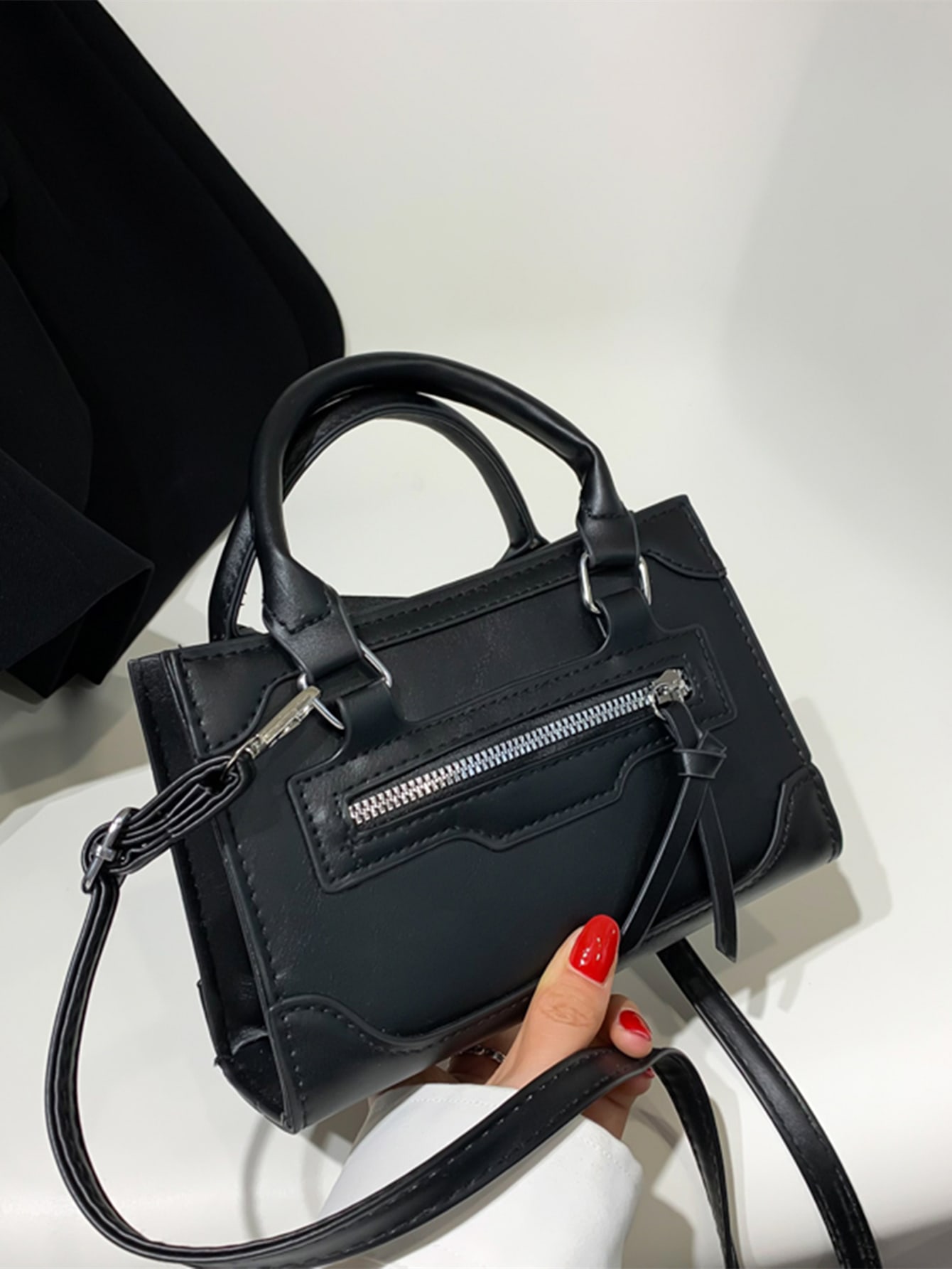 Мини-модная сумочка с регулируемым плечевым ремнем, черный рюкзак tech camera с регулируемым плечевым ремнем calvin klein черный