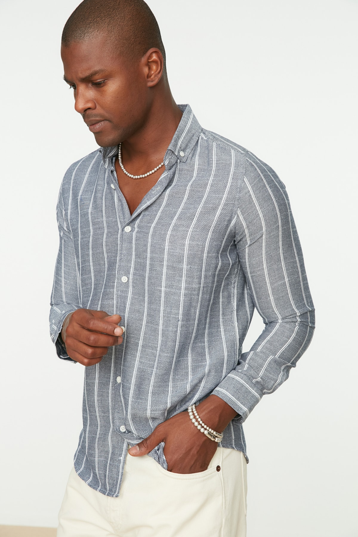Рубашка Trendyol приталенного кроя с воротником, темно-синий фото