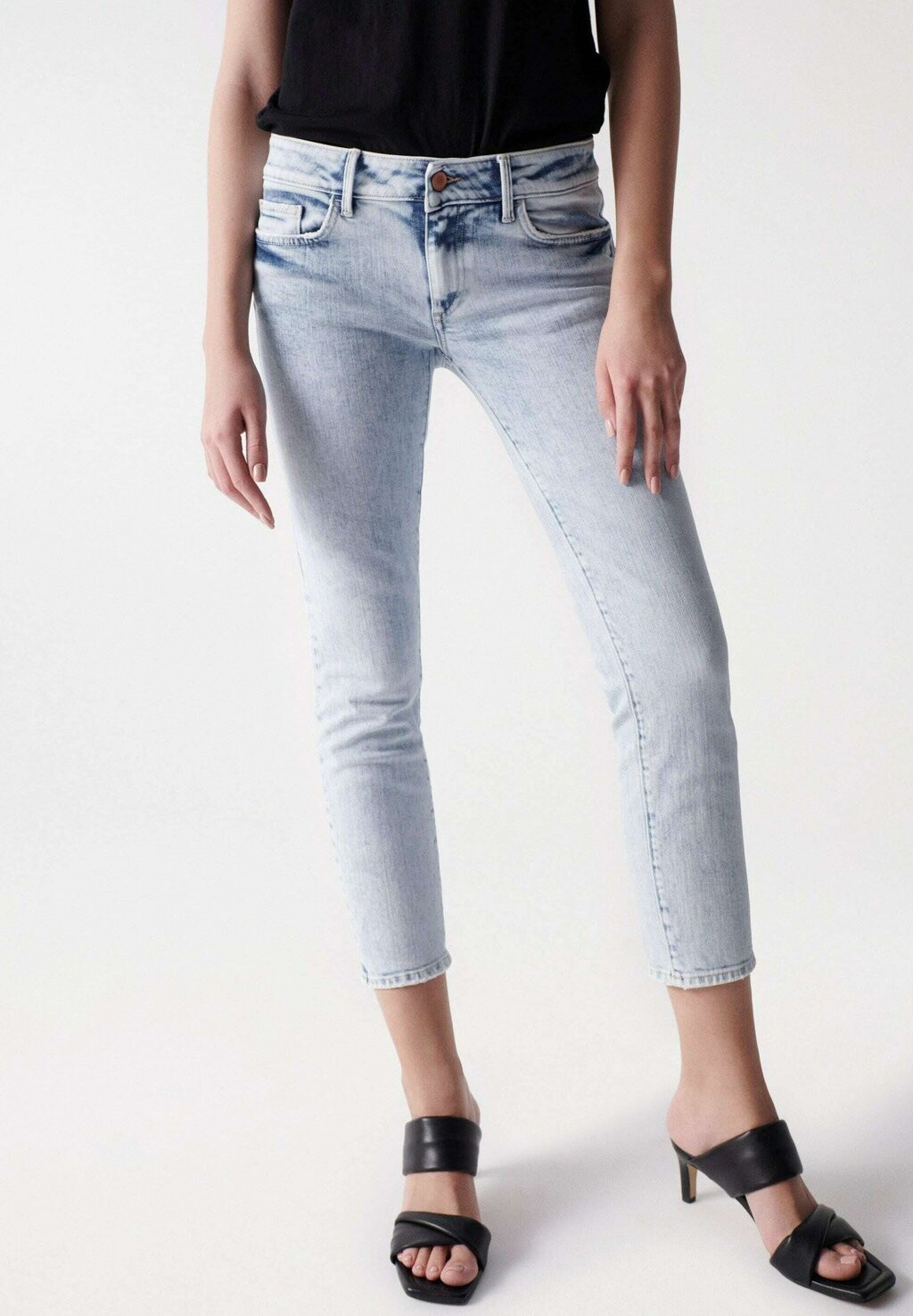 

Джинсы облегающего кроя Salsa Jeans