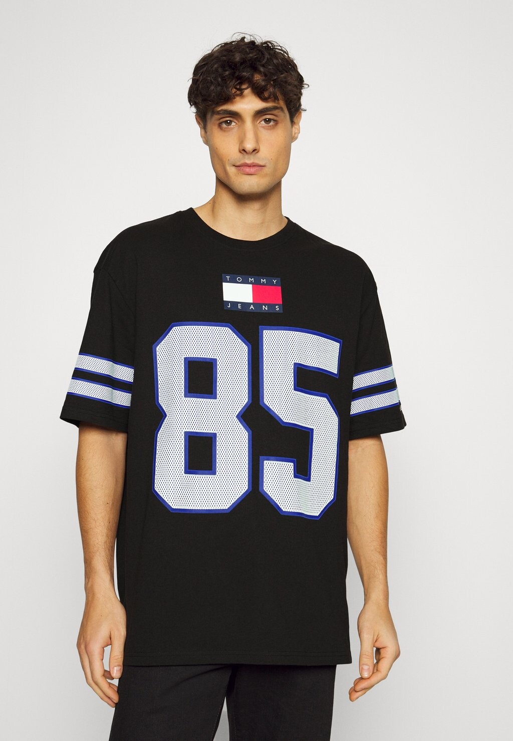 

Футболка с принтом Tommy Jeans, черный