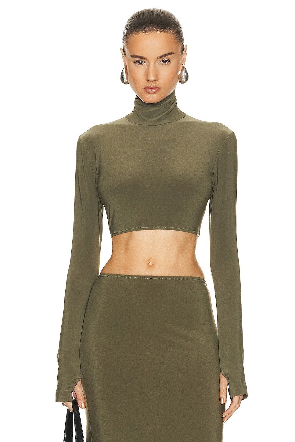 

Топ Norma Kamali Cropped Slim Fit Long Sleeve Turtleneck, милитари