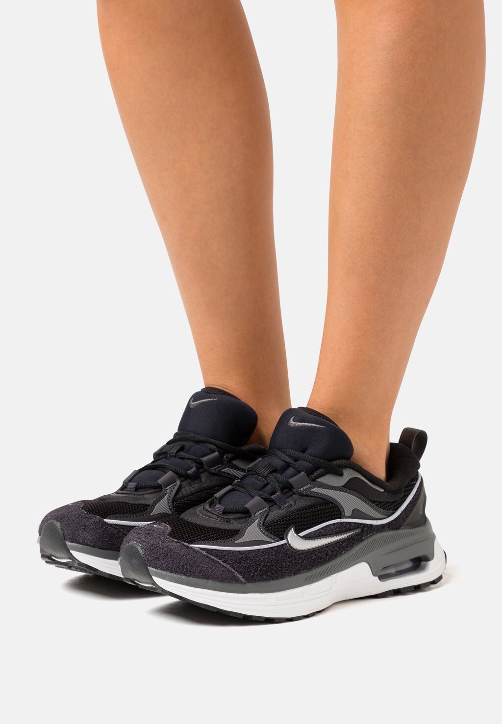 

Кроссовки Nike Air Max Bliss, черный / серебристый