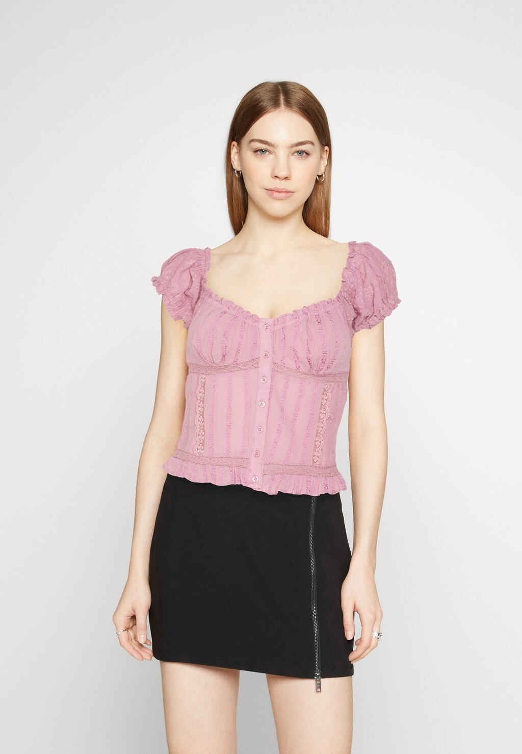 

Блузка BDG Urban Outfitters