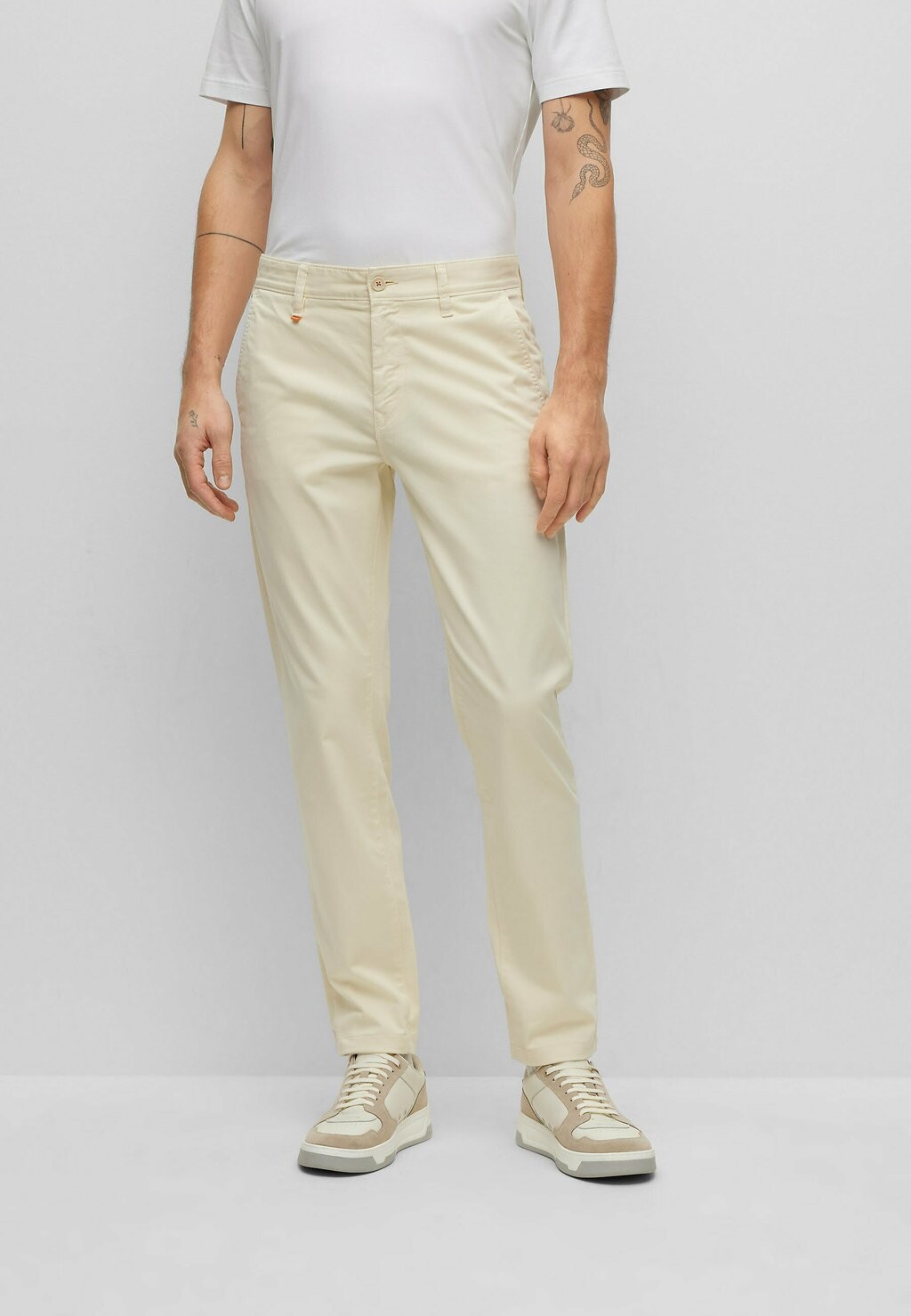 

Чинос Taber BOSS, цвет light beige seven