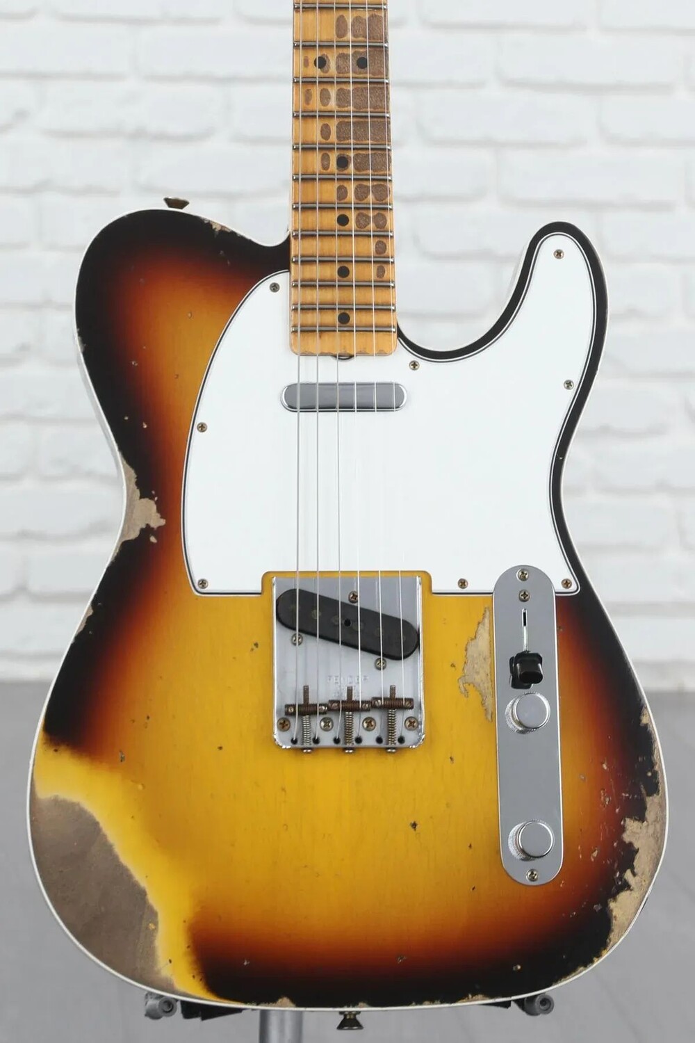 

Новая электрогитара Fender Custom Shop '65 Telecaster Custom Heavy Relic Maple — выцветший 3-цветный солнечный свет