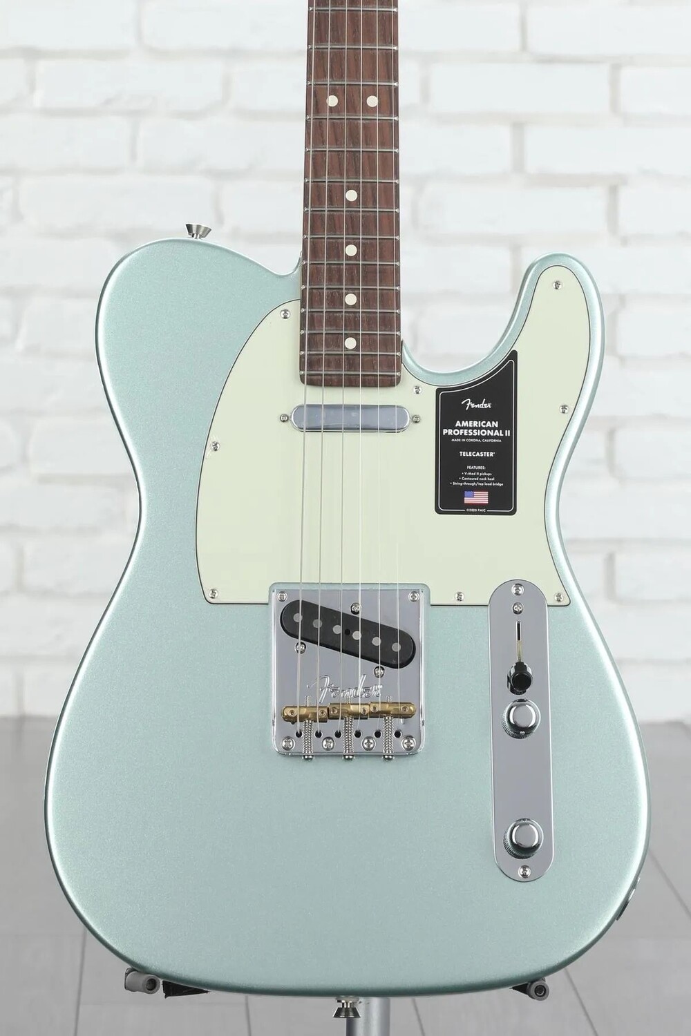 

Fender American Professional II Telecaster — Mystic Surf Green с накладкой из палисандра