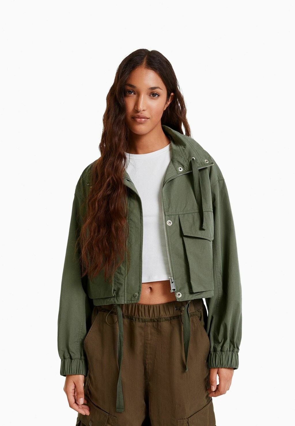 

Легкая куртка Bershka