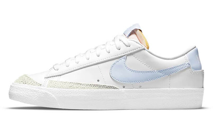 

Nike Blazer Low '77 для женщин белый/синий