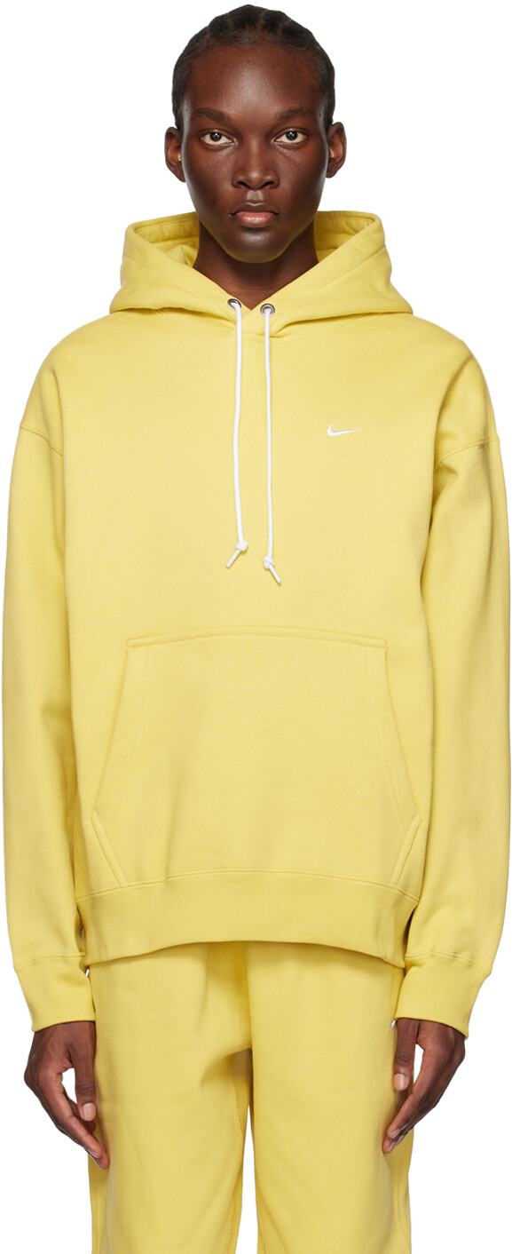 

Желтая худи с вышивкой Nike, Желтый