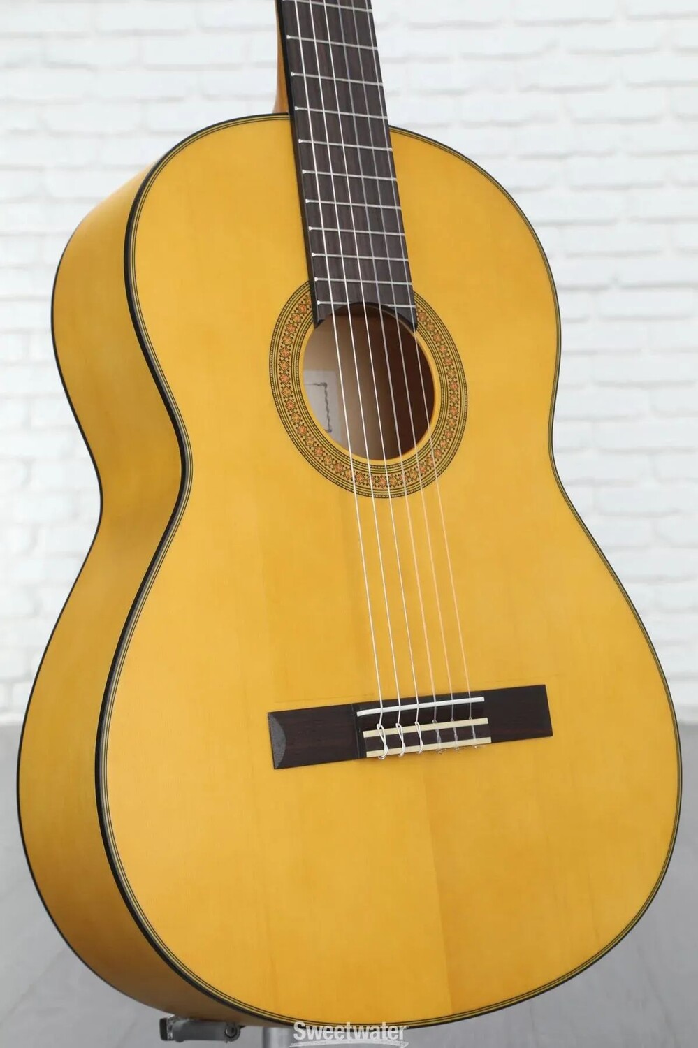 

Yamaha CG172SF Classical — натуральный