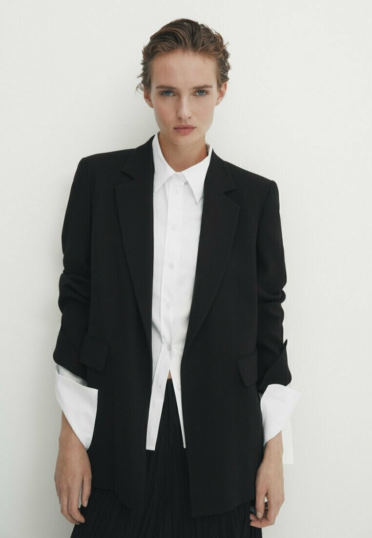 

Короткое пальто Massimo Dutti, черный