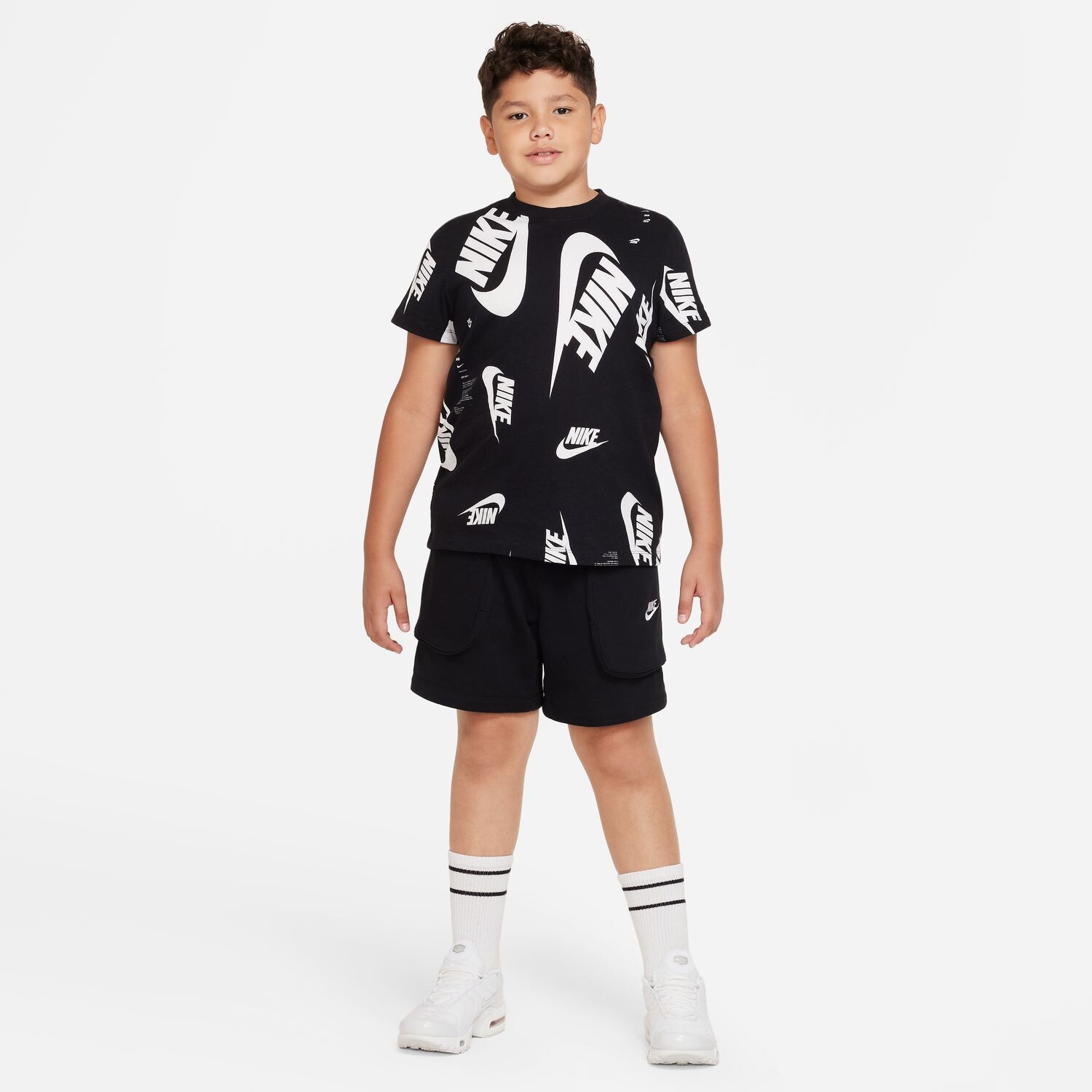 

Футболка Nike Brandmark со сплошным принтом для мальчиков 8–20 лет Nike, белый