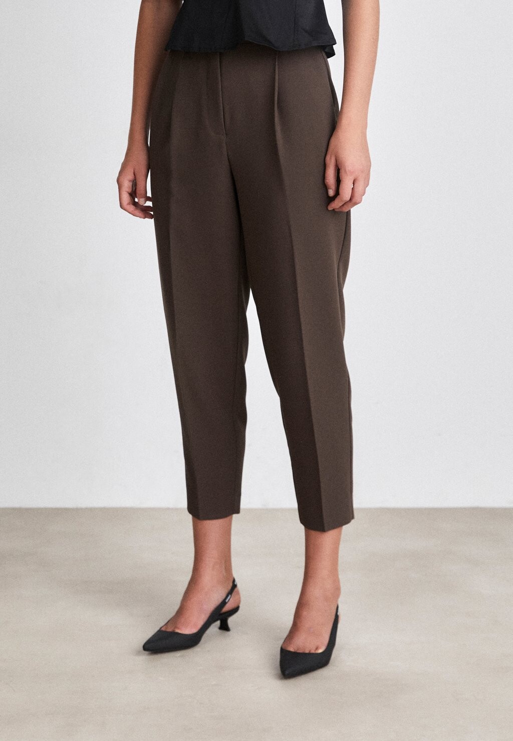 

Брюки CINDYSUSBBDAGNY PANTS Bruuns Bazaar, темно коричневый