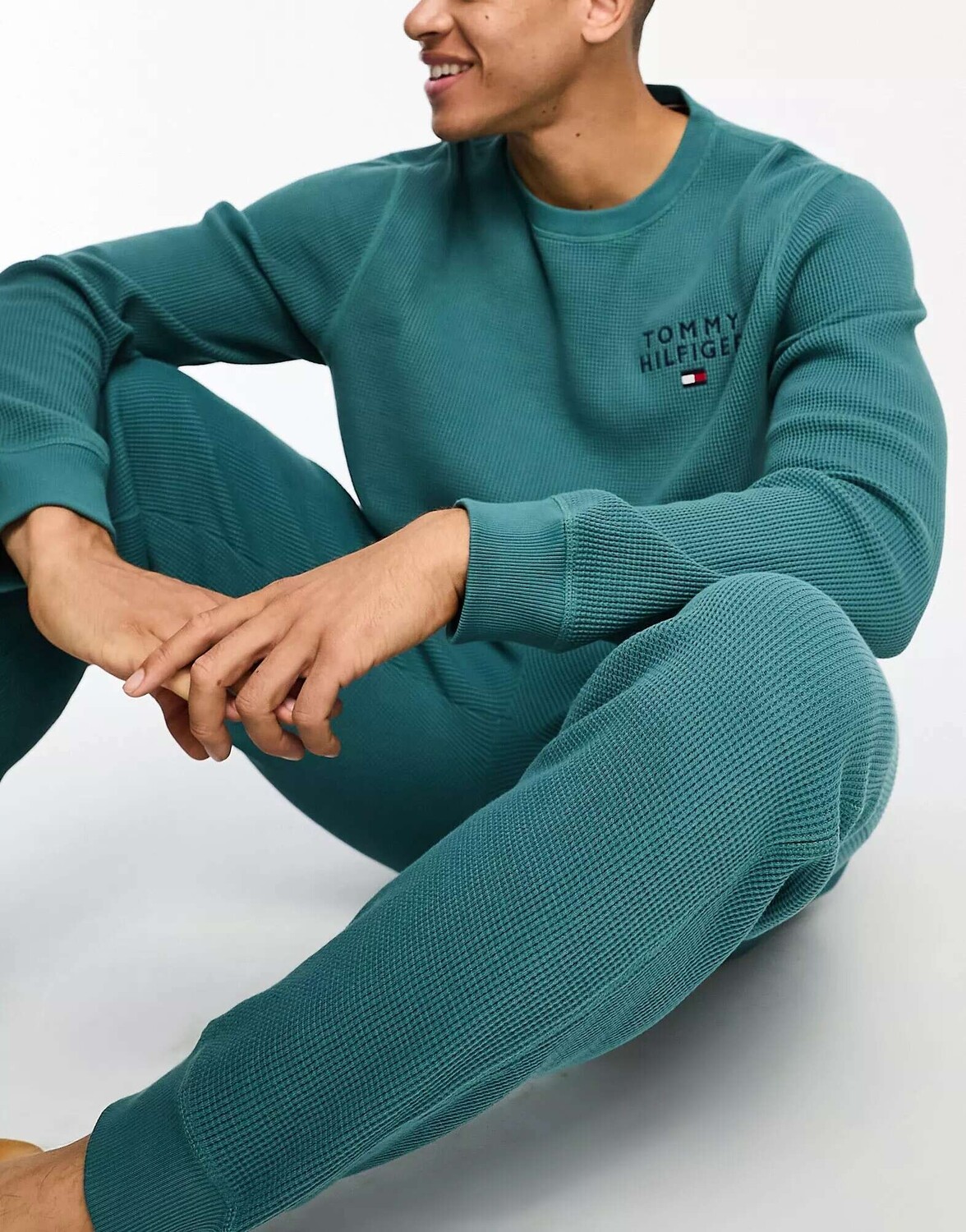 

Зеленый свитшот Tommy Hilfiger Original