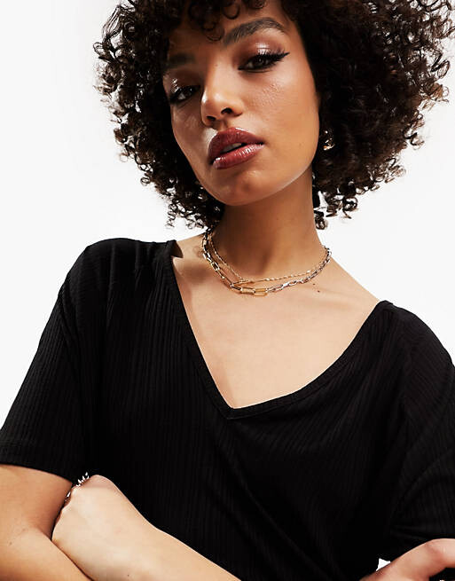

Черная объемная футболка в рубчик с v-образным вырезом ASOS DESIGN Tall, Черный