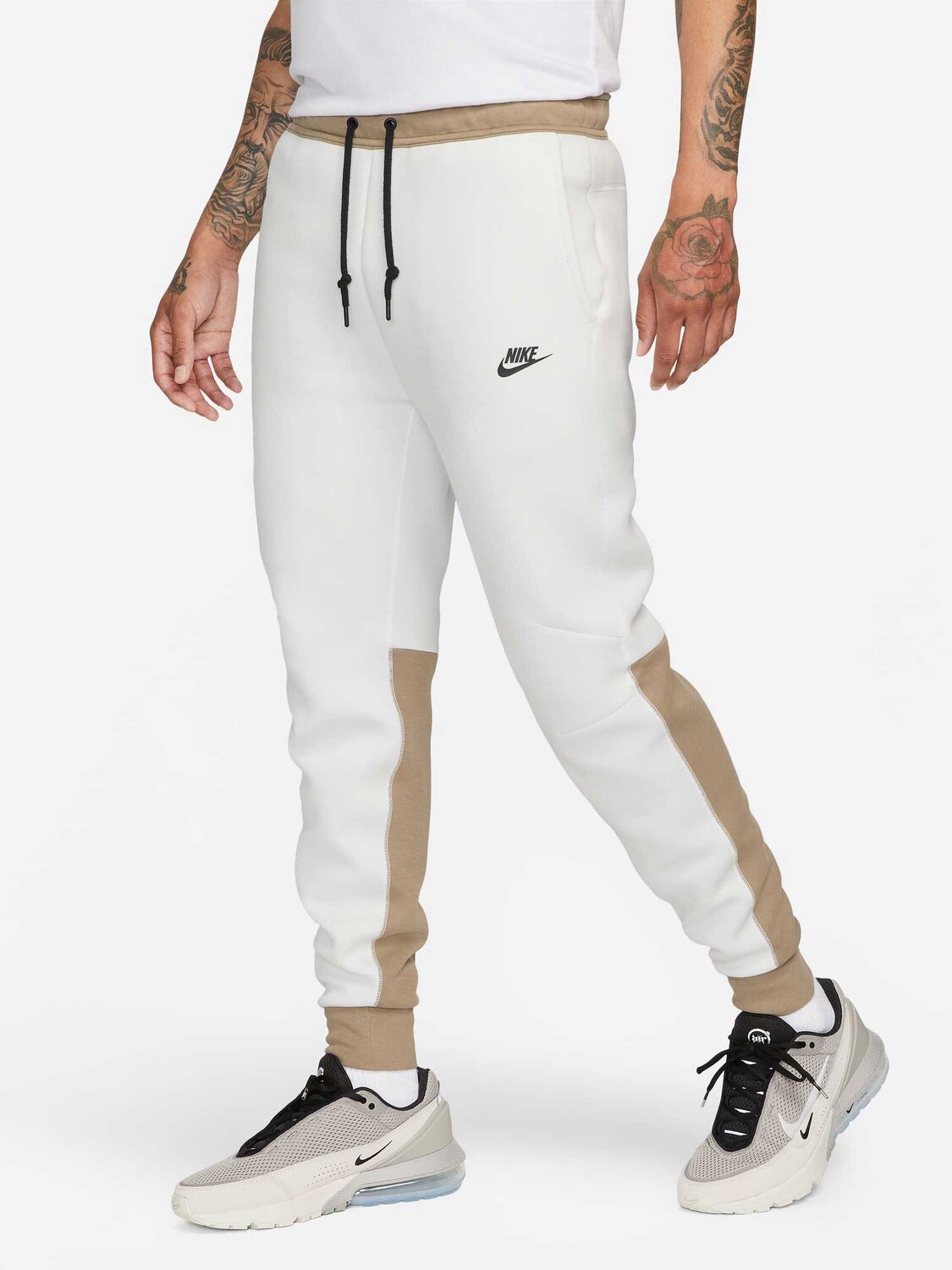 

Спортивные брюки Nike M NK TCH FLC JGGR, белый