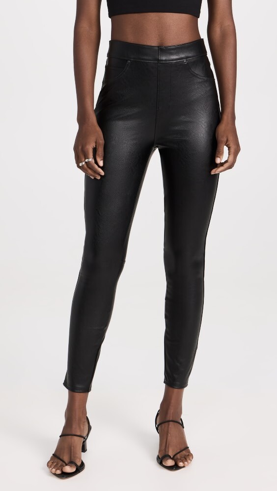 

Брюки SPANX Leather Like Ankle Skinny