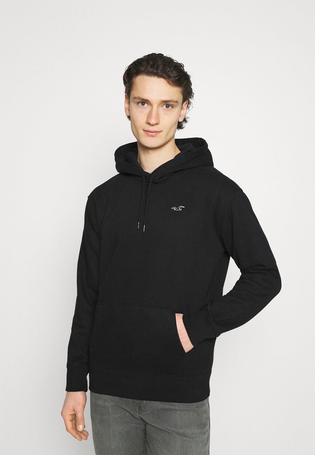 

Толстовка Hollister Co., черный