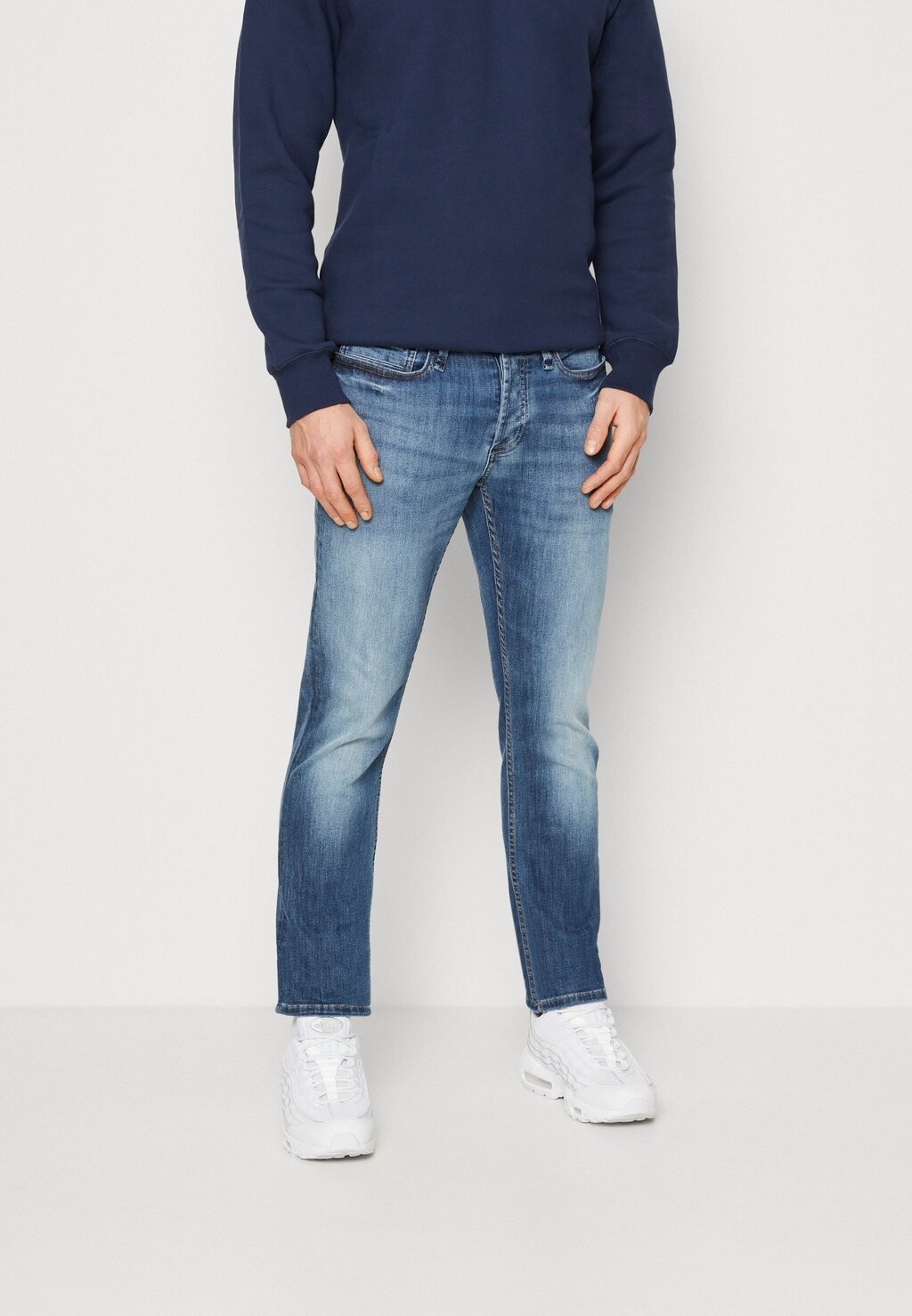 

Джинсы Slim fit Denham