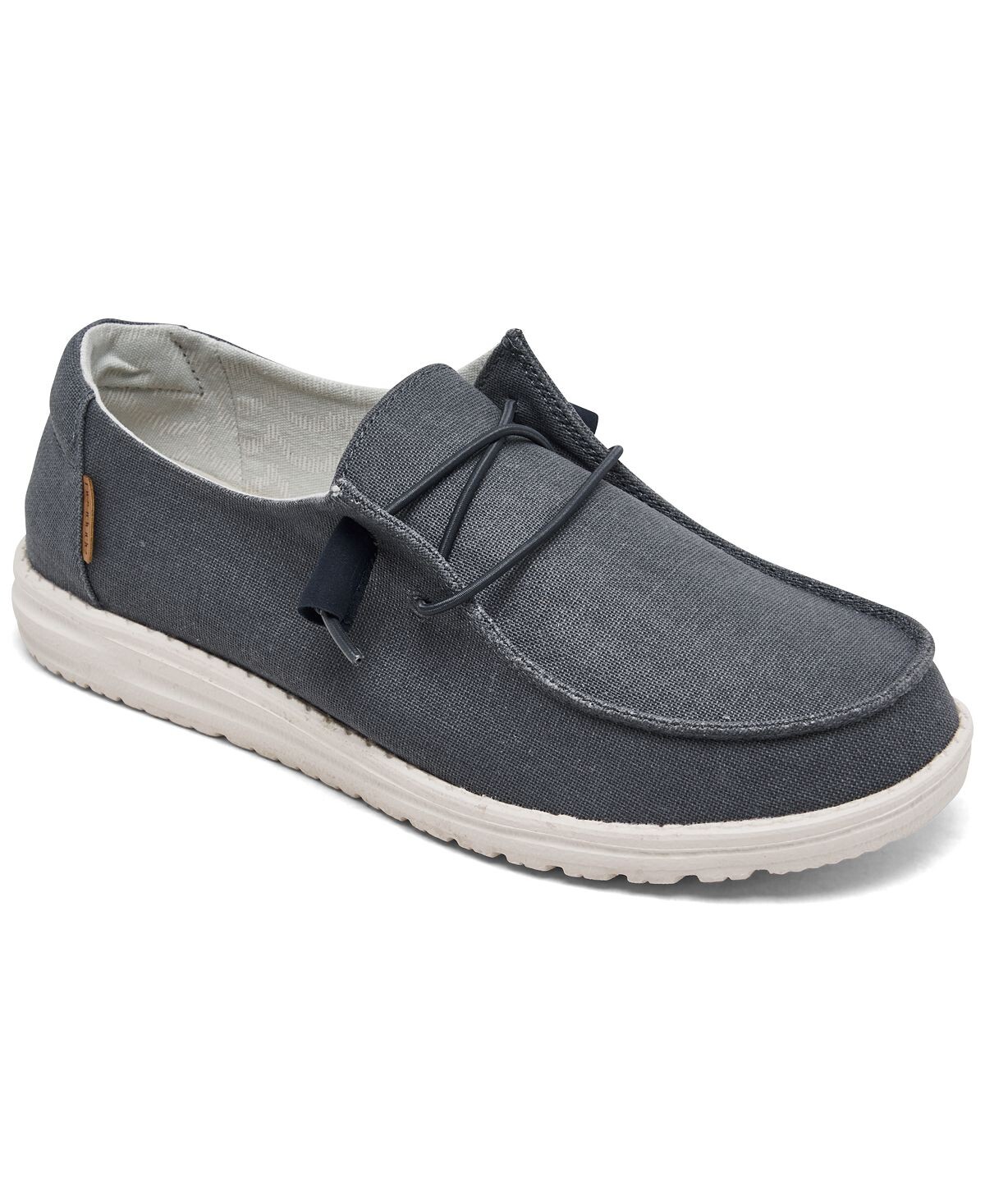 

Женские повседневные мокасины Wendy Chambray от Finish Line Hey Dude