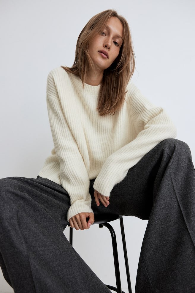 

Ребристый свитер H&M, бежевый