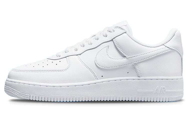 

Кроссовки Nike Air Force 1 '07, белый
