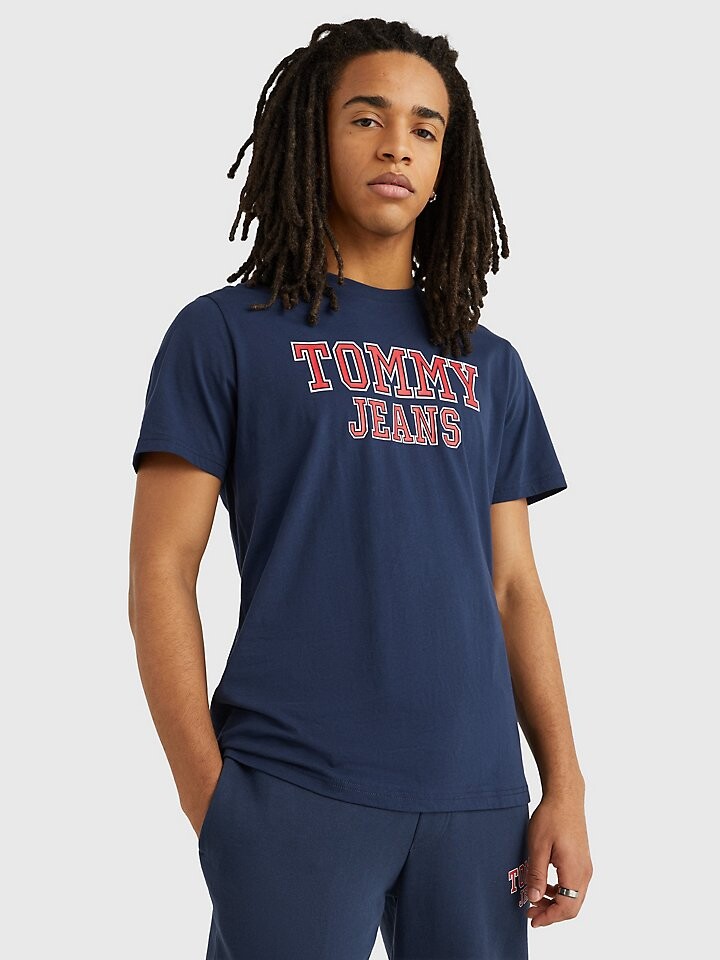

Футболка Tommy Jeans