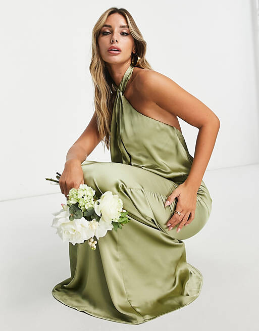 

Мягкое оливковое атласное платье макси с воротником-бретелькой Pretty Lavish Bridesmaid Sammie, Зеленый