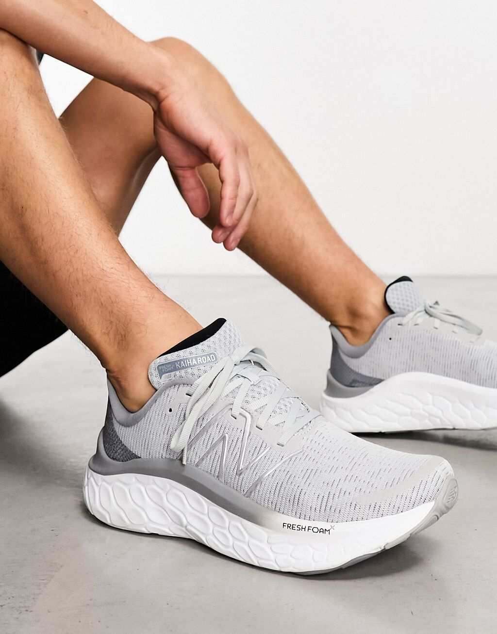 

Серые кроссовки New Balance KAIR, Серый