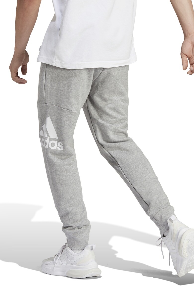 

Спортивные брюки Essentials с боковыми карманами Adidas Sportswear, серый