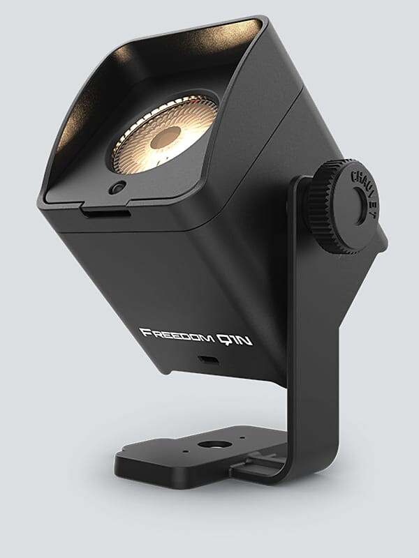 

Светодиодный прожектор Chauvet Freedom H1X4 LED Wash System