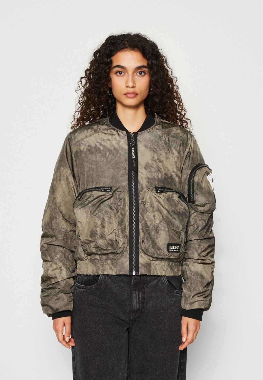 

Куртка BDG Urban Outfitters UTILITY JACKET, цвет dark grey