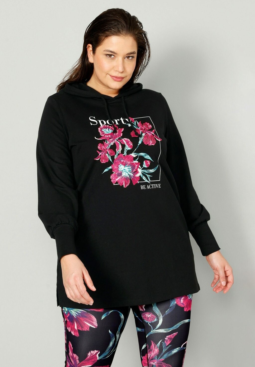 

Толстовка Blumen-Motiv Langarm Angel of Style, цвет schwarz