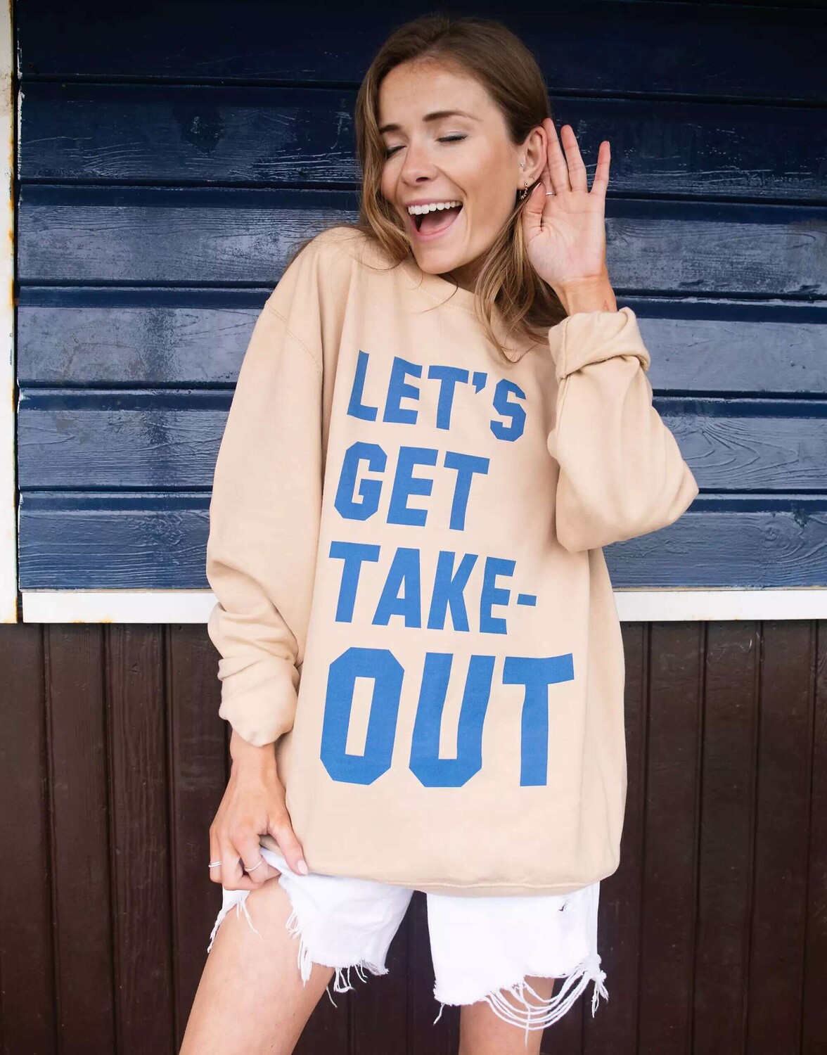 

Песочный свитшот унисекс с надписью "Let's Get Take Out" Batch1, Бежевый